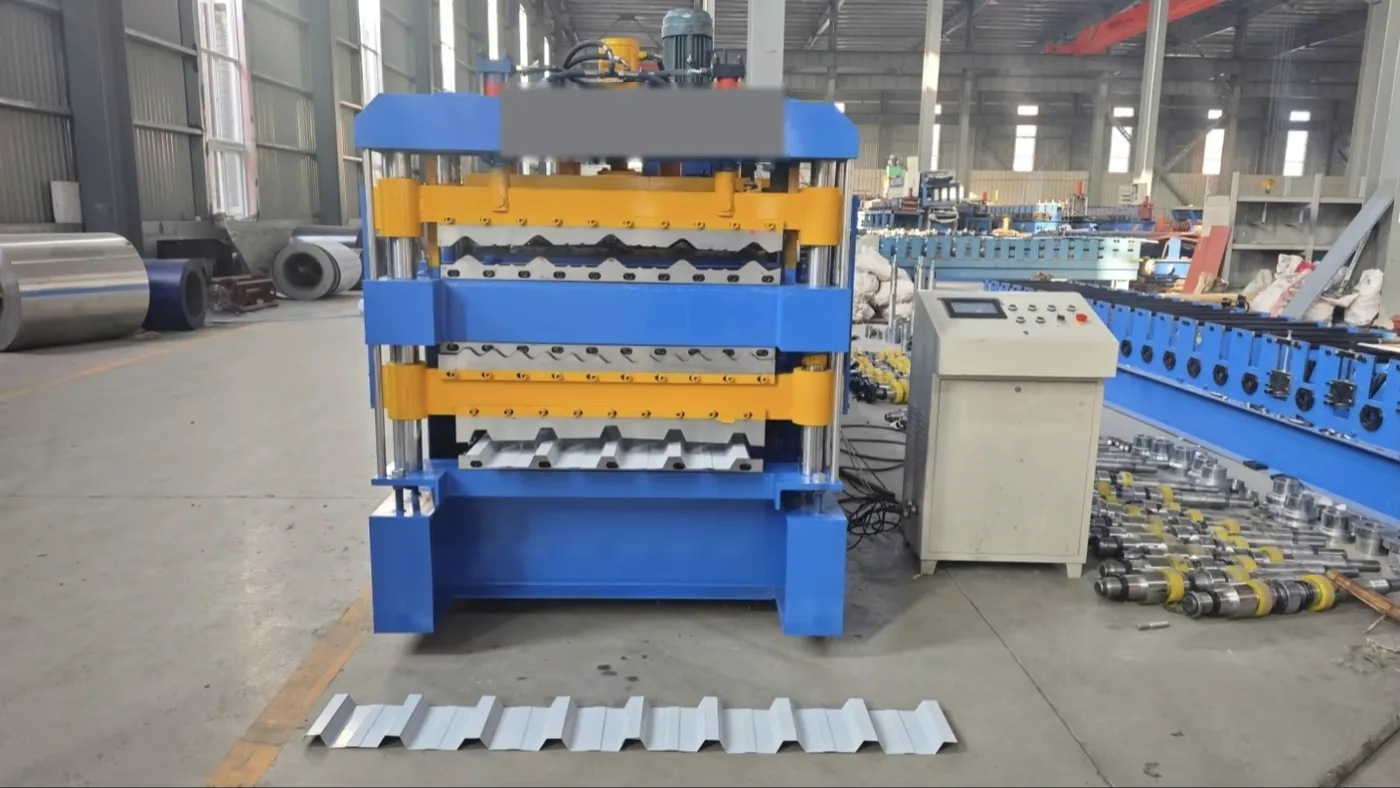 Trapezoidal IBR roof sheet at the hydraulic cut-off station of the roof sheet roll forming machine