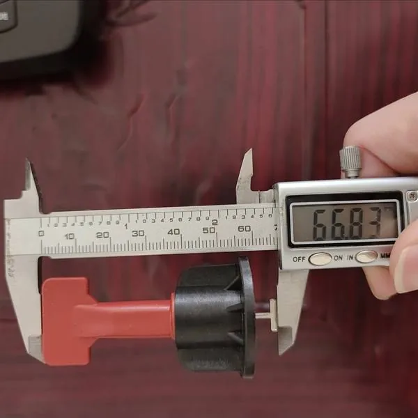 Width measurement 66.83mm